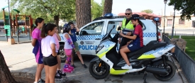 El campamento de verano llega a su fin con actividades sobre educación vial, medio ambiente y un encuentro con los mayores del Centro de Día