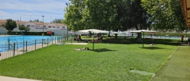 La piscina municipal de verano de Manzanares, un oasis frente a las altas temperaturas