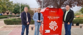 Valdepeñas refuerza su compromiso con la sostenibilidad con nuevos contenedores de ropa usada