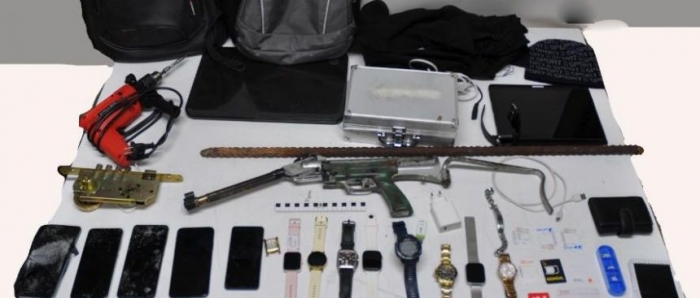 La Policía Nacional detiene a un varón por retener y agredir a su pareja sentimental en presencia de su bebé