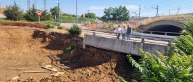 Valdepeñas avanza en la protección frente a tormentas con la ampliación del Puente El Hierro y un parque fluvial