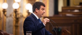 Chamorro (VOX) exige al ministro de Agricultura, Luis Planas, una "catarsis absoluta" de las políticas agrarias y prioridad nacional en el campo español